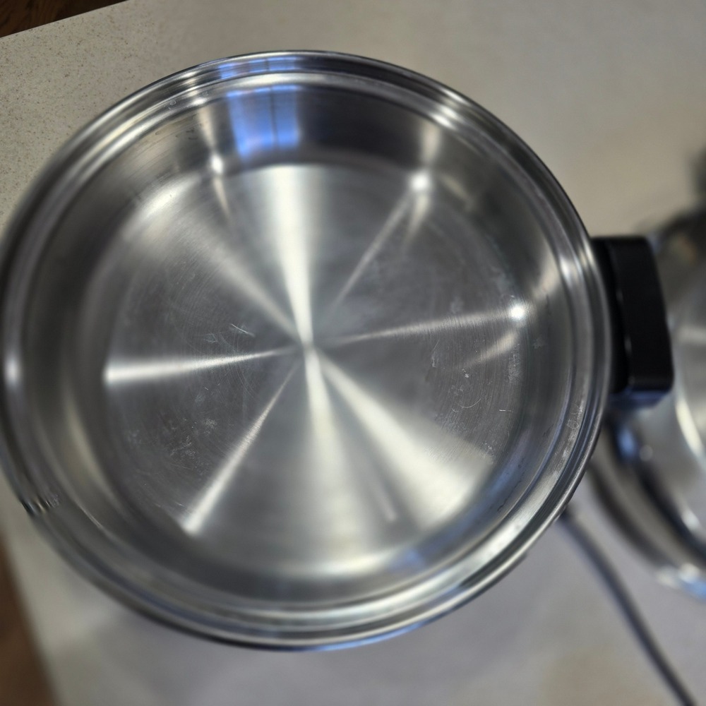 Saladmaster 7256 Electric Skillet Stainless Steel, dome lid and cord - Picture 5 of 10
